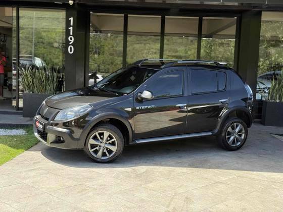 RENAULT SANDERO 1.6 STEPWAY 16V FLEX 4P AUTOMÁTICO RENAULT SANDERO 1.6 STEPWAY 16V FLEX 4P AUTOMÁTICO